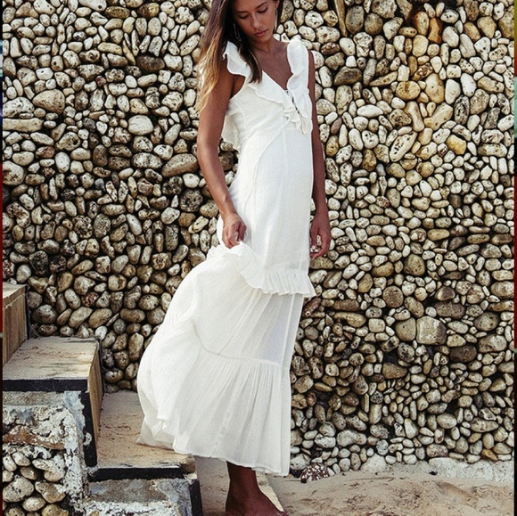 Billabong Dresses & Skirts - Billabong Romance Row Ruffle Tier Maxi